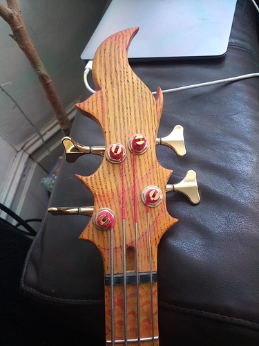 Headstock