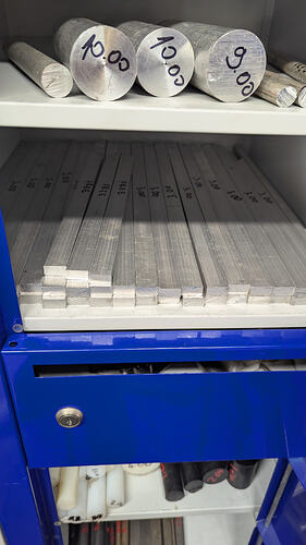 PXL_20251115_235224321