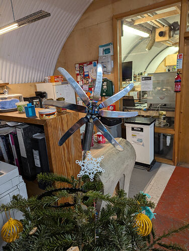 PXL_20251218_221743110.MP