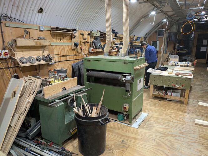 PXL_20251011_184259591