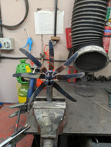 PXL_20251218_220833800.MP